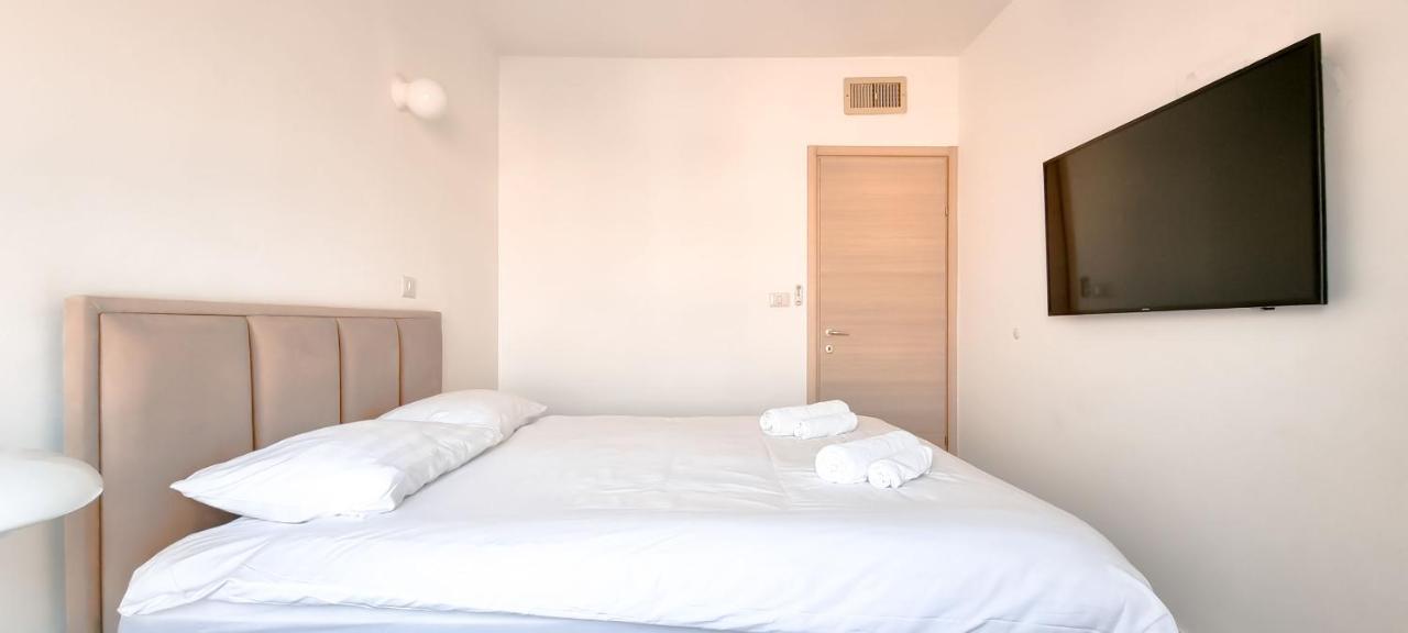 Apartment Bnbisrael - Markolet Camelia Tel Aviv
